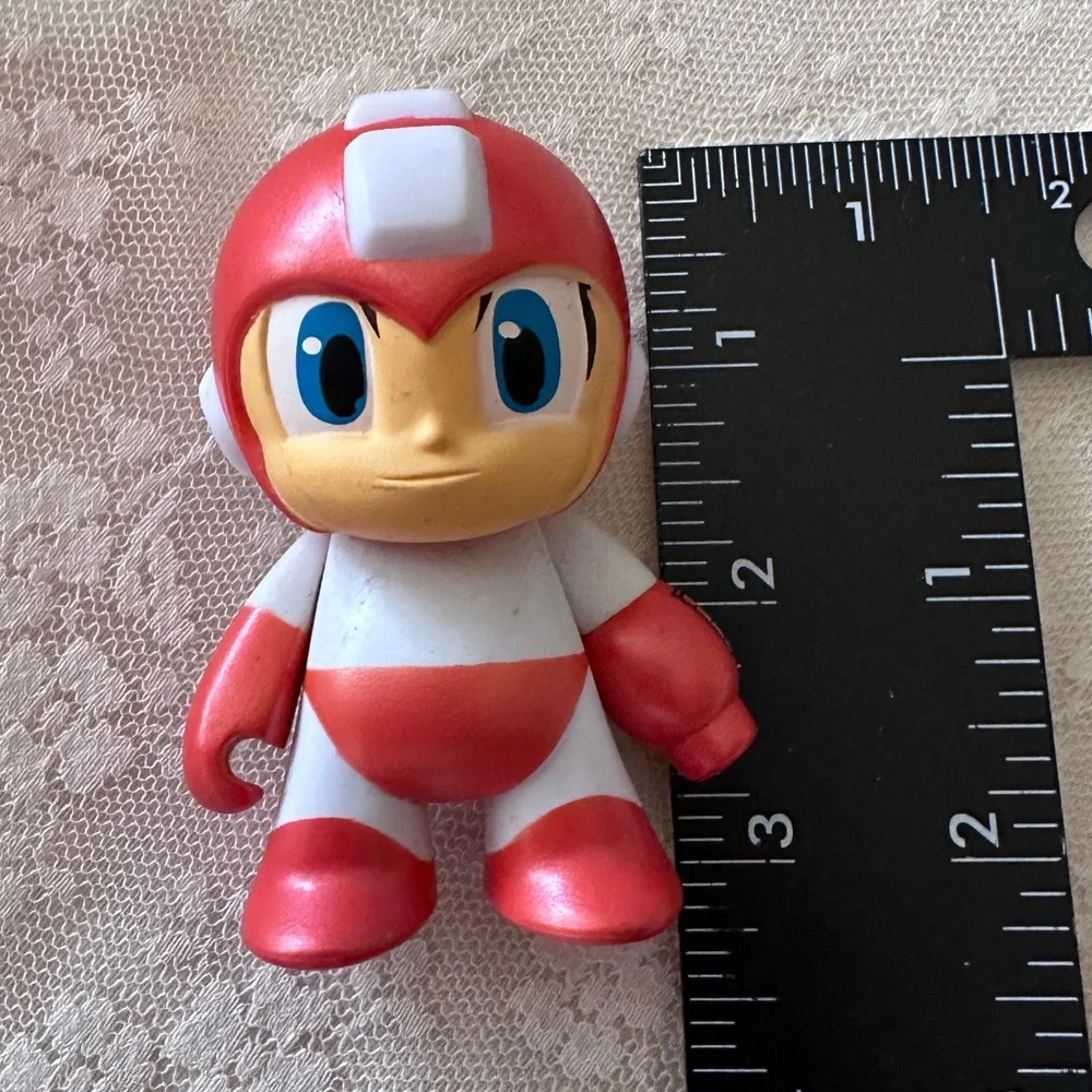 N/A kidrobot mega